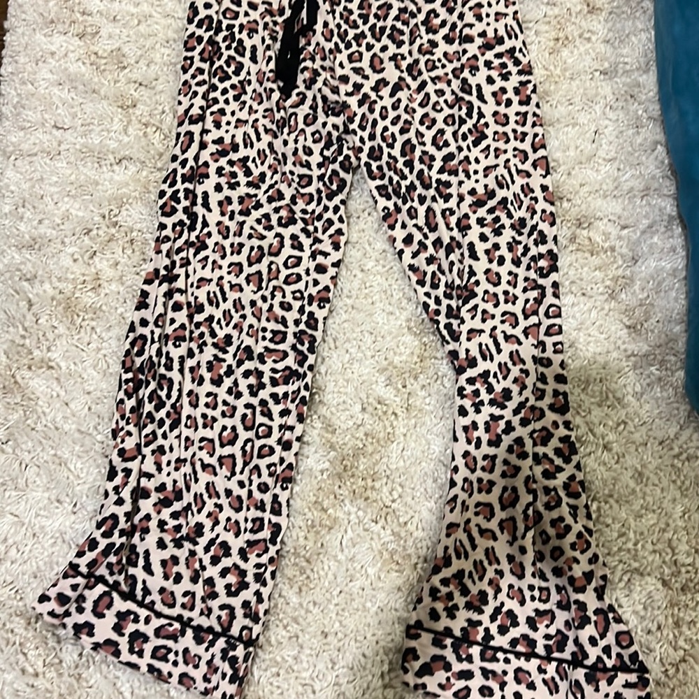 Selling brand new, never worn leopard pajama set
